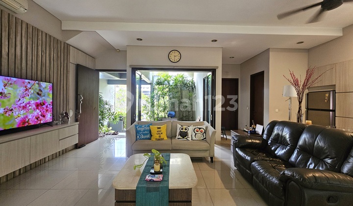 Rumah Rapi Siap Huni, Semi Furnish Di De Park Heliconia Bsd