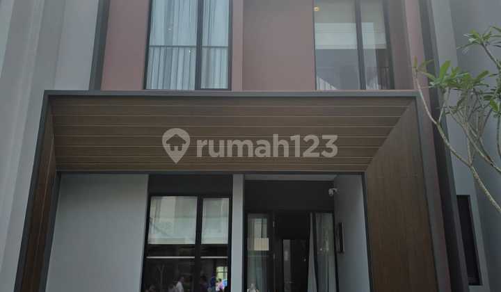 House in Alam Sutera Rasuna, 5 Minutes to Pinang Toll Road, MRT