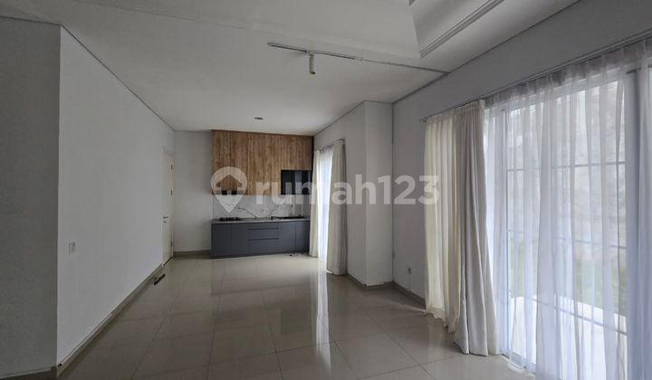 Disewakan Rumah Mewah Di Bsd De Maja De Park, Semi Furnish Siap Huni