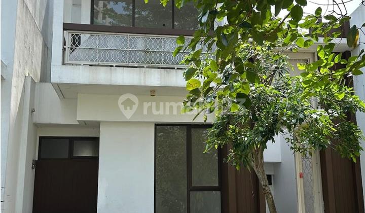 Rumah di BSD The Green, Rapi Dekat Pintu Tol, Stasiun KRL