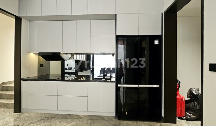 Rumah Mewah Bsd Di Cluster Lancewood Nava Park, Furnish Mewah 2