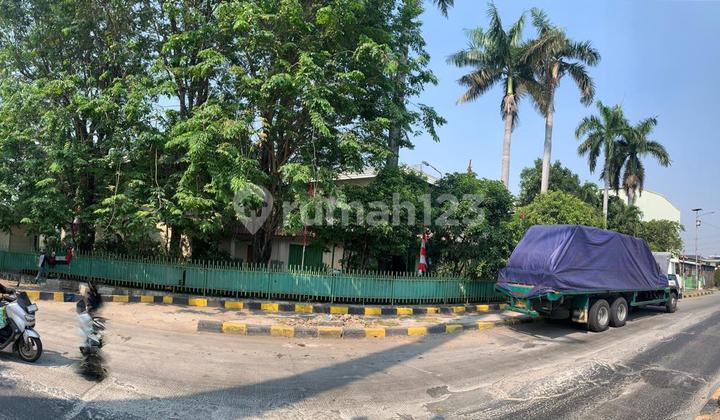 Stationery Factory in Pulogadung Industrial Area, East Jakarta, Below NJOP