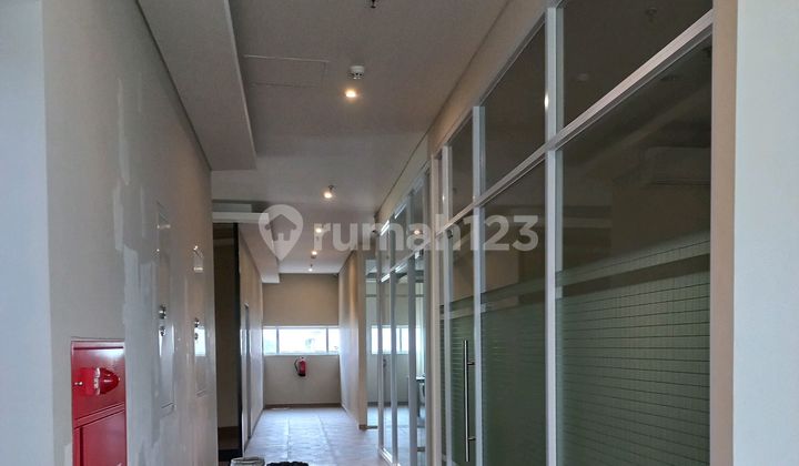 12-Floor Office Ready for Use, Elevator Available in Gading Serpong