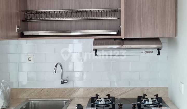 For Rent House In Bsd Vanya Park Semi Furnished With AC, Kitchen Set, Water Heater 2