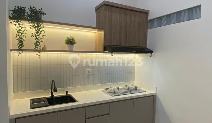 New House Independent Design Free Kitchen Set In Nusaloka 14.5 Bsd 2