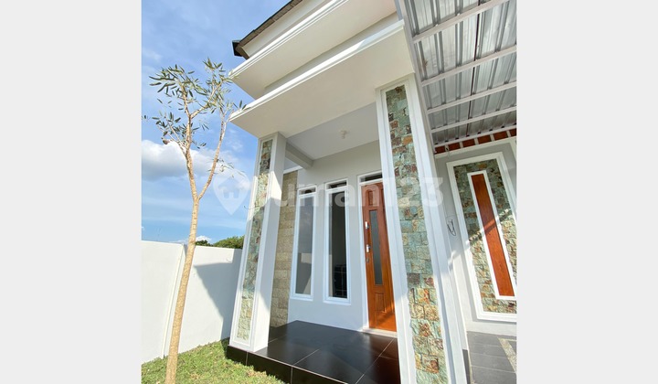 Modern Minimalist House in Central Klaten Jomboran - SHM Legality 2