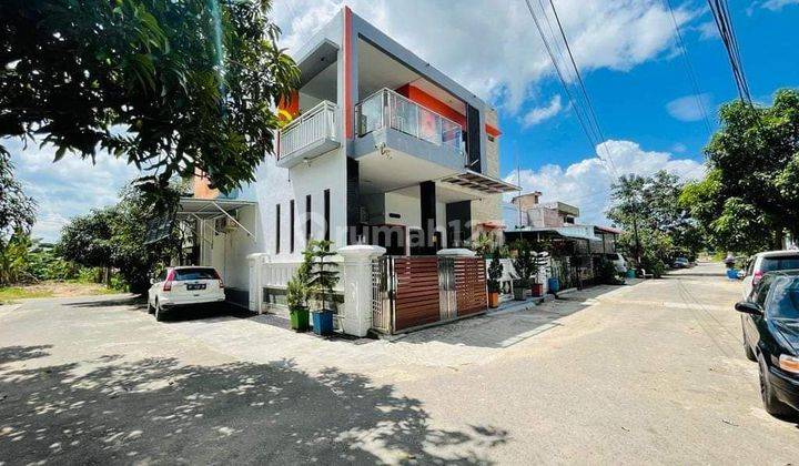 Rumah 2 Lantai di Batam nirwana Residence harga dijamin murah  1