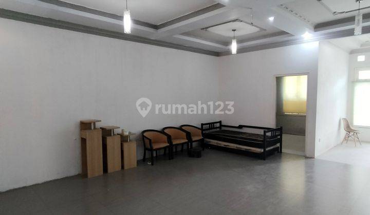 Dijual Rumah Anggrek Mas Full Renovasi Lahan Luas 2