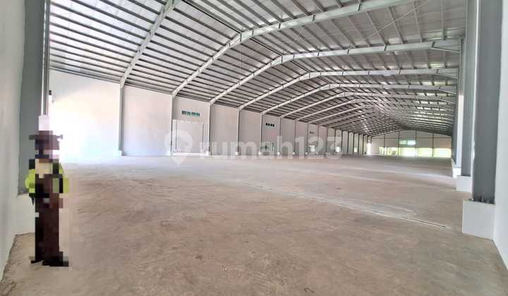 Warehouse for Rent in Kabil Industrial Complex.