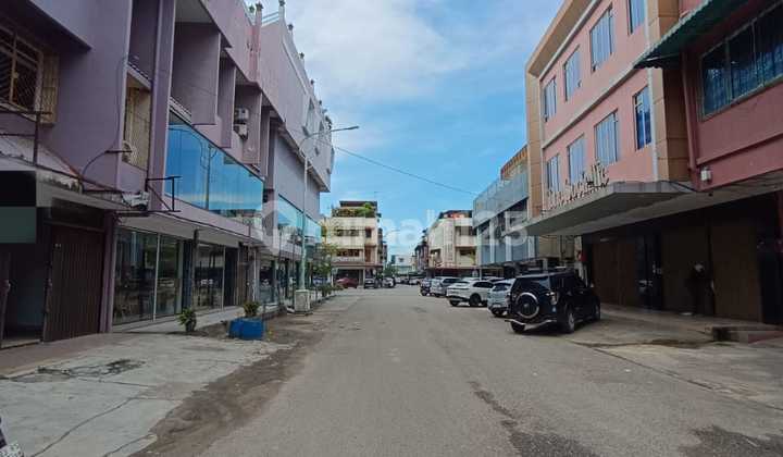 Dijual Ruko Gandeng Nagoya di Jl. Bumi Indah V 61, Lubuk Baja Kota, Lubuk Baja, Kota Batam, Kepulauan Riau, Indonesia, 29444, Nagoya