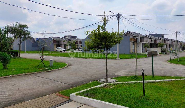 Rumah Siap Huni Lokasi Strategis di Jl East Portofino, Tangerang 2