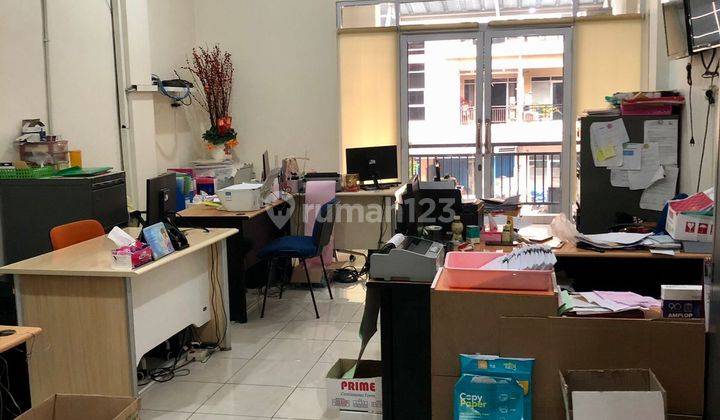 Ruko siap pakai cocok untuk kantor lokasi bagus di kosambi 2