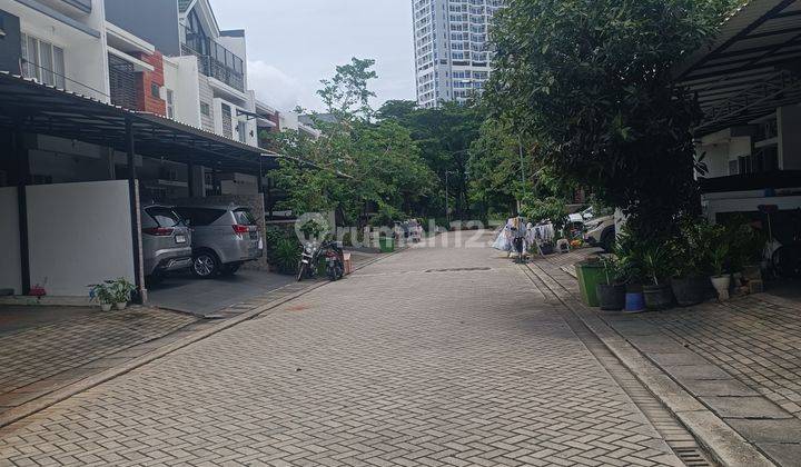 Rumah 2 Lantai Lingkungan Bagus Akses Mudah di Puri Mansion 2