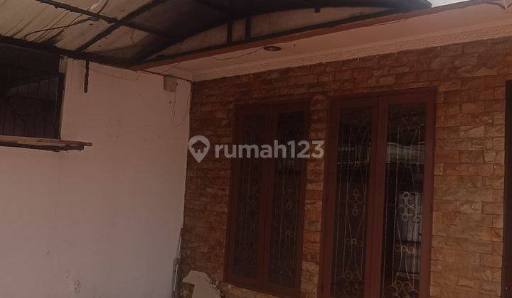 Rumah 2 Lantai Gandeng di Permata Taman Palem  2