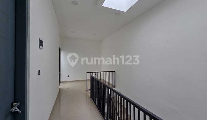 Dijual Rumah Siap Pakai dan Baru di Citra Garden 5