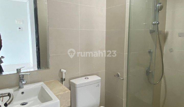 DISEWAKAN APARTEMN SIAP HUNI KOSONGAN  1 Kamar Tidur 7