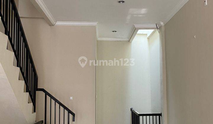  Ruko di Green Lake City 286 m² Unfurnished Murah 1