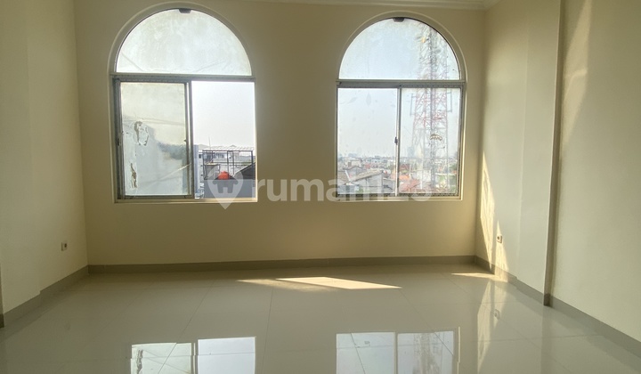 Disewakan Ruko Murah 4Lt 64.0 M² Bagus Siap Huni