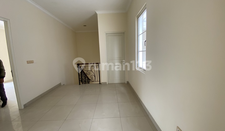 Disewakan Rumah Bagus di Green Lake City 2