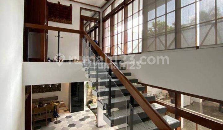 Rumah Murah Mewah Besar Minimalis Modern Di Setrasari Bandung 1