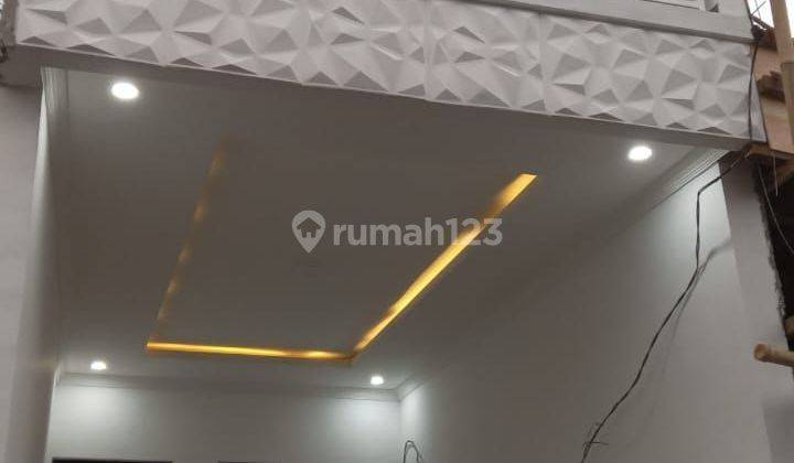 Rumah minimalis modern 2 lantai Rumah SHM Baru di Jl Melati 1