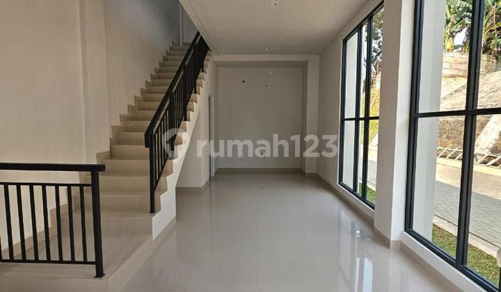 Good 39m Shop House in BSD Good 39m Shop House in BSD