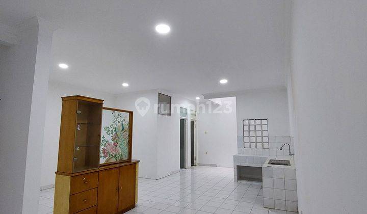 Rumah Kontrakan Taman Palem 3kt 3ac Semi Furnish Rapi Siap Huni 1