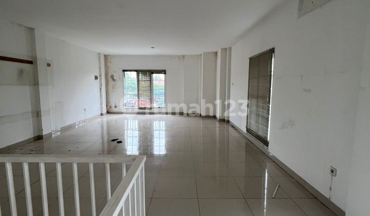 Disewakan Ruko Citra 7 , 3Lantai , Rapi Siap Pakai
