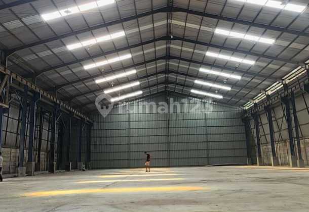 Disewakan Gudang Kav Dpr LB 1320M2 ,40Feet Rapi Siap Pakai