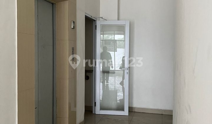 Ruko for Rent in CBC Tangerang, 6 Floors, Elevator, Suitable for Office, Tidy and Ready to Use 2