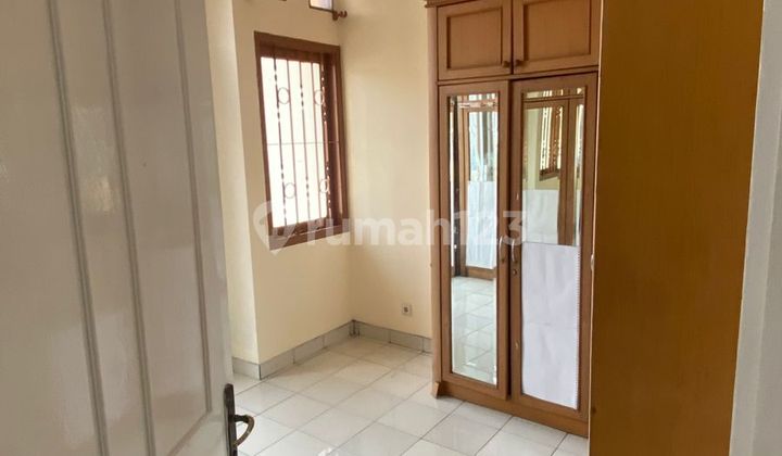 Disewakan Rumah Taman Palem 3Kt , 2Lantai , Rapi Siap Huni