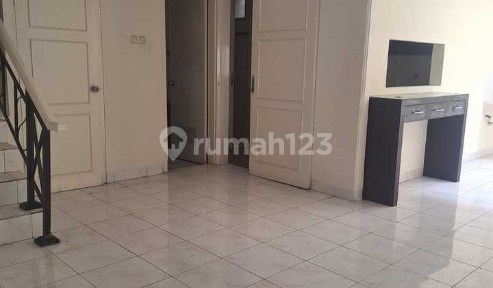 Disewakan Rumah Daan Mogot Baru Kt3+1 , Rapi Siap Huni  1