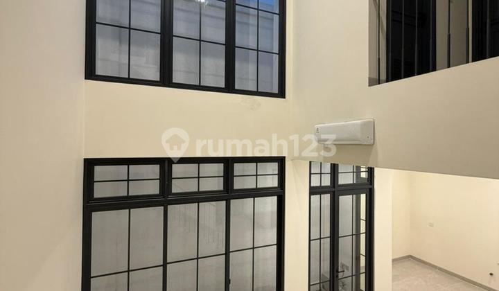 For Rent / For Sale Cluster Louise 4BR, 3 Floors, 7 AC Units, Tidy and Ready to Occupy 2