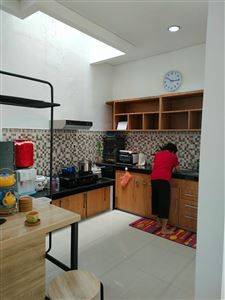 Rumah Hoek Furnish Depan Club House Chalcedony Summarecon Disewa 4