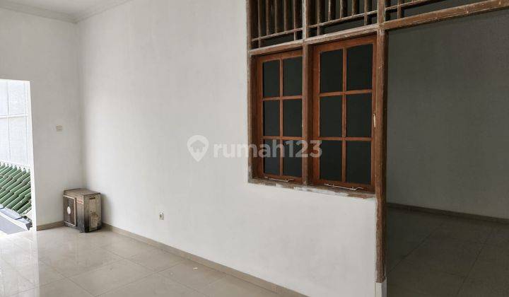 Rumah Dijual Gaya Classic Style Sektor 1b Gading Serpong 6