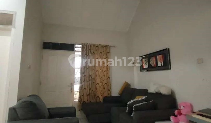 Rumah Sewa Nyaman di Regensi Villa Melati Mas Tangerang Serpong 3
