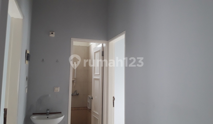 Disewakan Rumah Cantik Beryl Gading Serpong 8