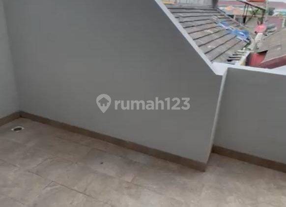 Siap Huni Rumah SHM 4 Lantai Utan Kayu Manis Matraman Jakarta 2