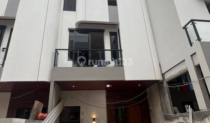 Rumah SHM Utan Kayu Matraman Jln Pramuka Rawamangun Jakarta 2