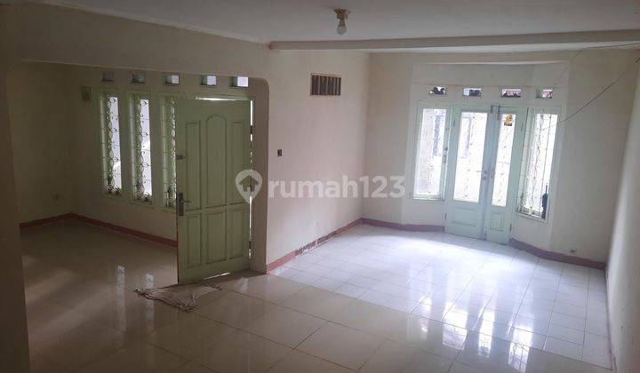 Rumah 2lt, Jl Tanah Seratus Ciledug, 4 Kamar Tidur, Luas 108 2