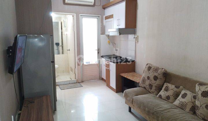 Apartemen Grand Emerald, Middle Level, Furnished, 2br, Dekat Lrt 1