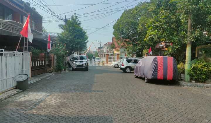 Bintaro sektor 4, Jl Cucur. dekat akses KRL, dekat bintaro Plaza, lokasi strategis, siap huni, bangunan baru