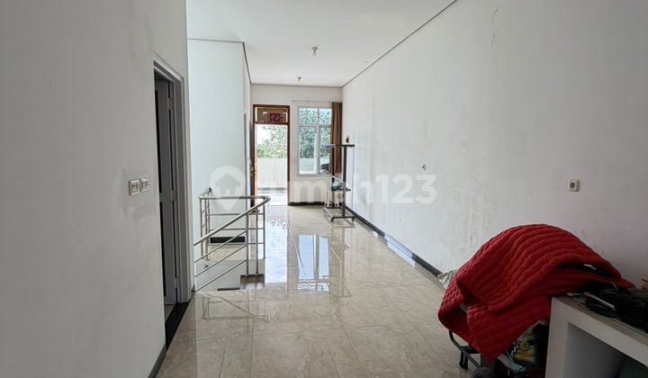 Cengkareng House No Flood, 3 Floors, Wide Road 1