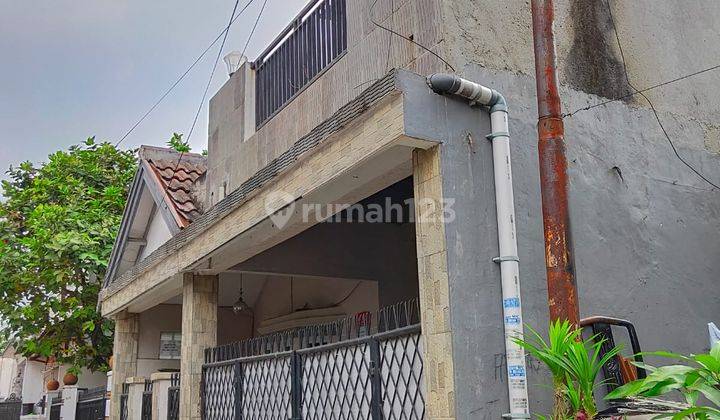 Rumah Ciledug, dekat CBD, Tanah Seratus, dekat pusat perbelanjaan, akses mudah, carport 2