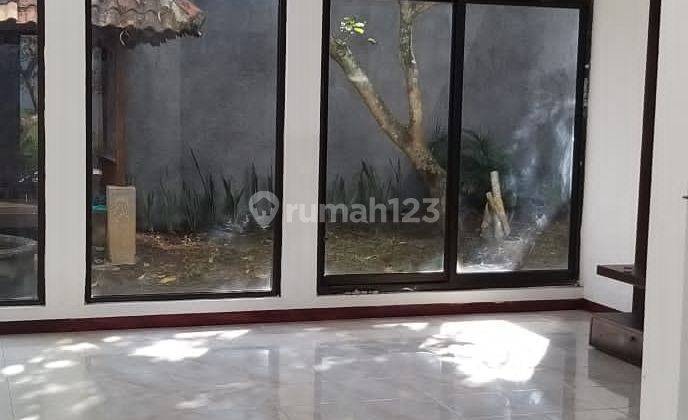 Rumah 2 Lantai Bagus bersertifikat SHM 2