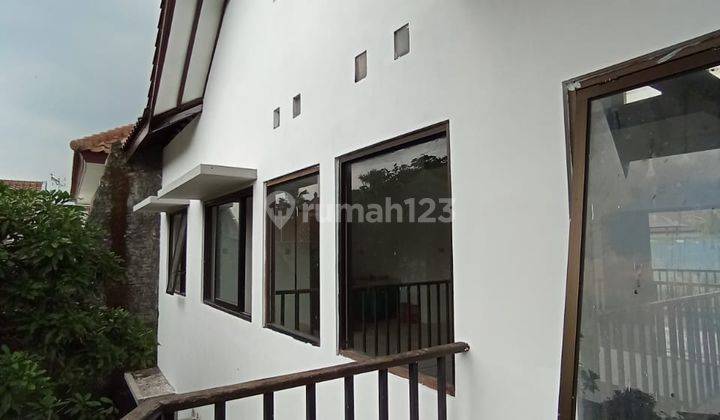 Rumah 2 Lantai Bagus bersertifikat SHM 3