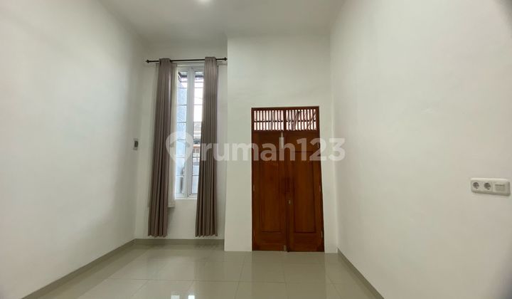 Rumah Mewah Modern Minimalis Pinggir Jalan Utama Perumahan di Bungursari Purwakarta 2