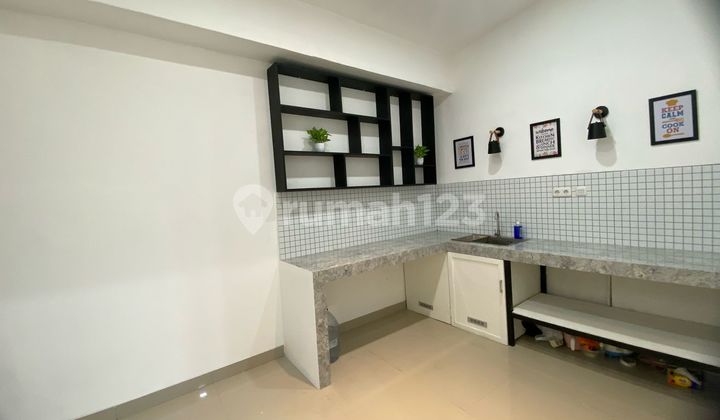 Rumah Mewah Modern Minimalis Pinggir Jalan Utama Perumahan di Bungursari Purwakarta