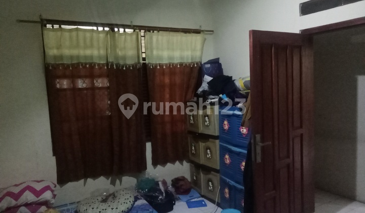 Cheap Sale of House with Large Yard in Munjuljaya, Purwakarta City 2