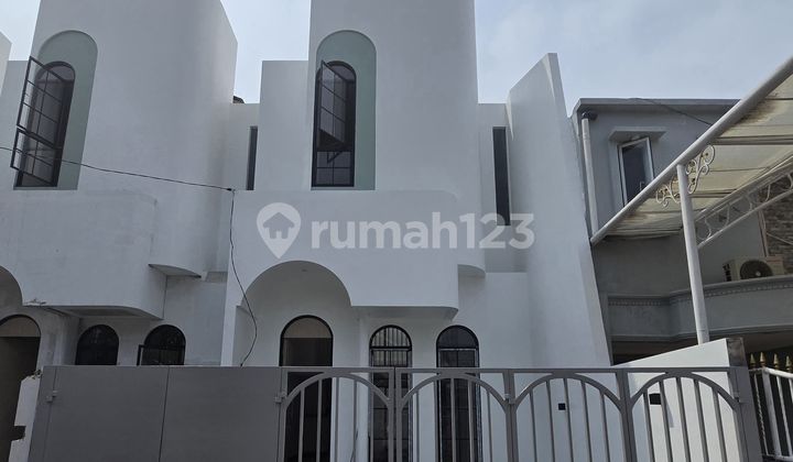 Rumah Baru Modern Santorini Style Dijual 2